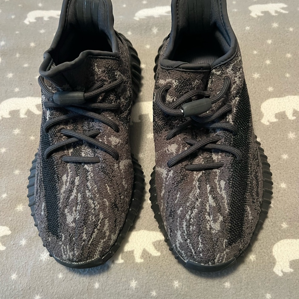 Used Yeezy 350 V2 Boost